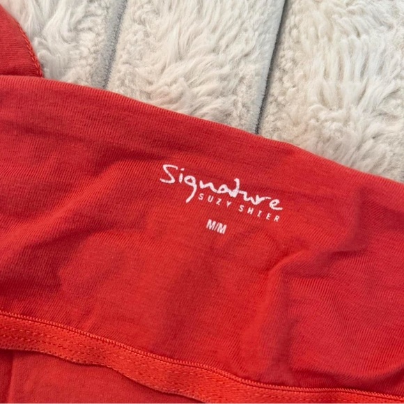 Red Women’s Tanktop - Picture 2 of 2